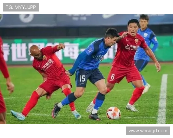 南京羽毛球队以73分领跑大师赛积分榜展现强劲实力